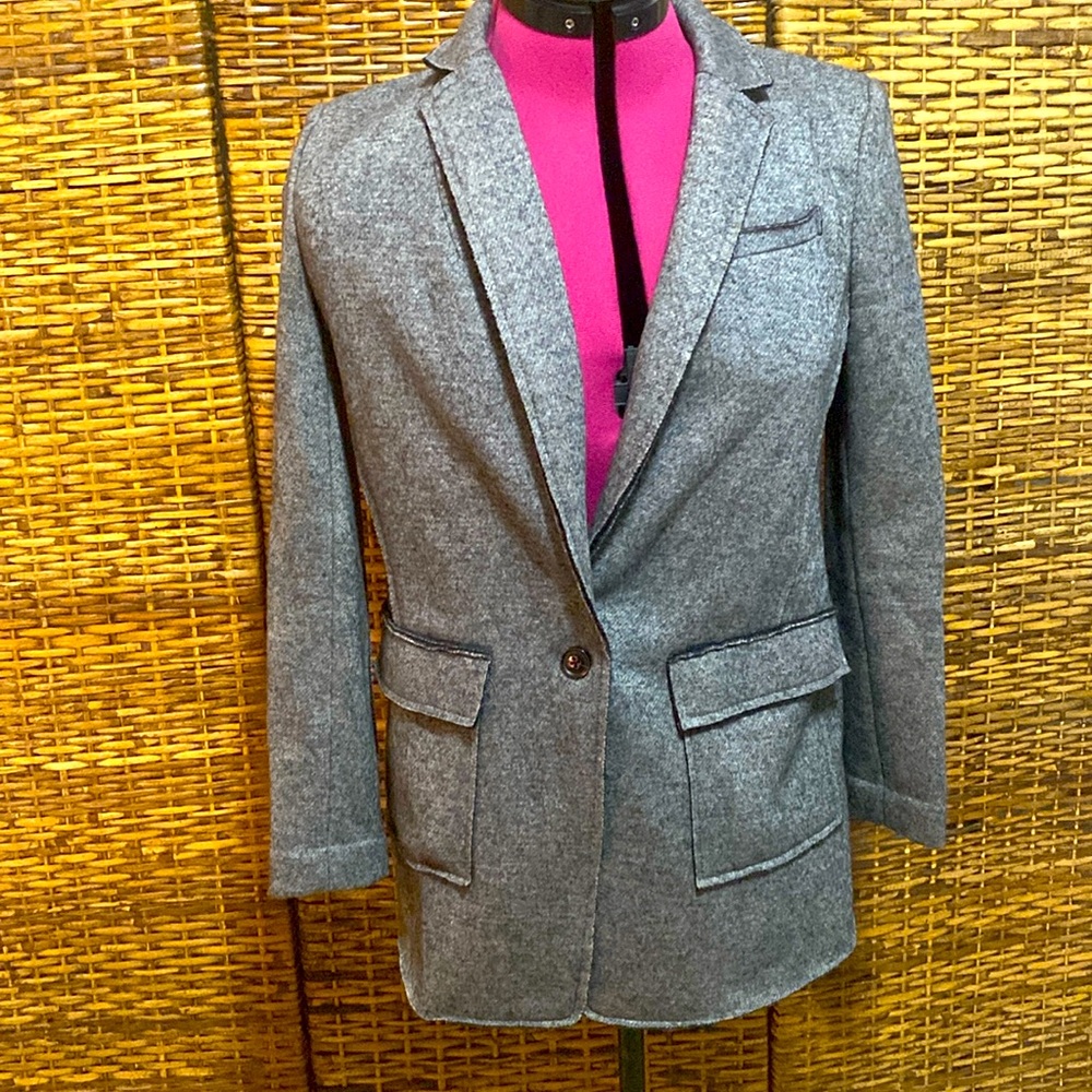 EUC Banana Republic Gray black trim, wool blend One Button Blazer 2
